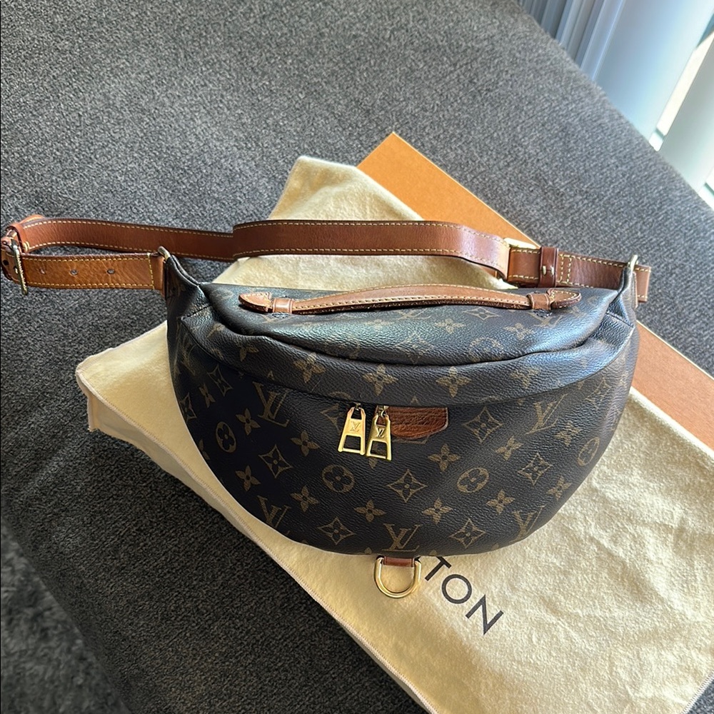 Discontinued Louis Vuitton Monogram Bum Bag